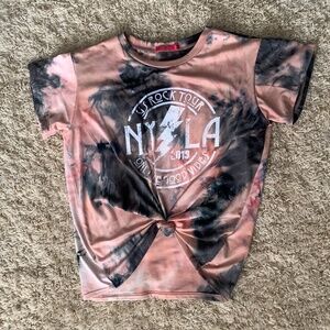 Me.n.u girls top